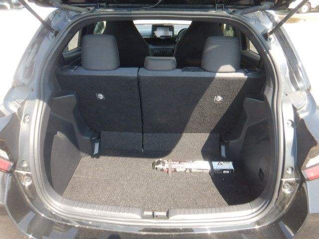 TOYOTA YARIS 2021 Image 32