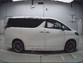 TOYOTA ALPHARD 2022 Image 3