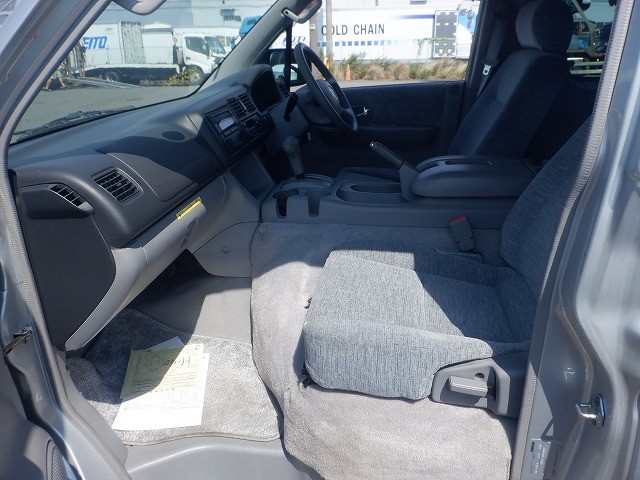 MAZDA BONGO FRIENDEE 2004 Image 22