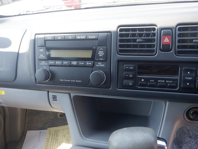 MAZDA BONGO FRIENDEE 2004 Image 25