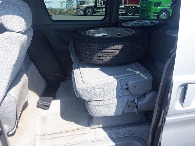 MAZDA BONGO FRIENDEE 2004 Image 28