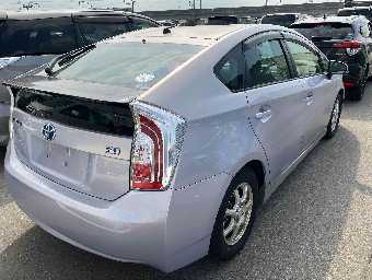TOYOTA PRIUS 2013 Image 4