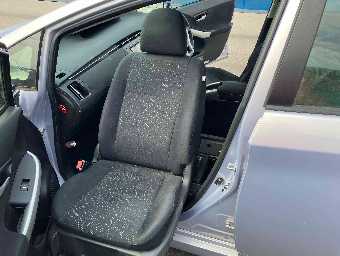 TOYOTA PRIUS 2013 Image 11