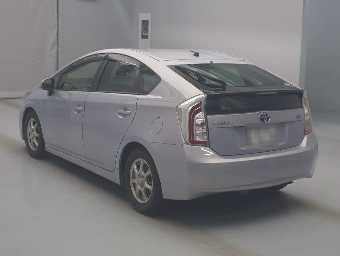TOYOTA PRIUS 2013 Image 4