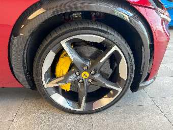 FERRARI PUROSANGUE 2025 Image 12