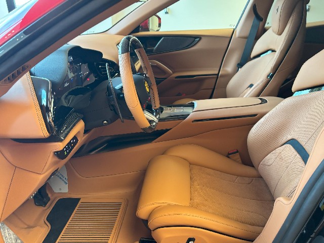 FERRARI PUROSANGUE 2025 Image 26