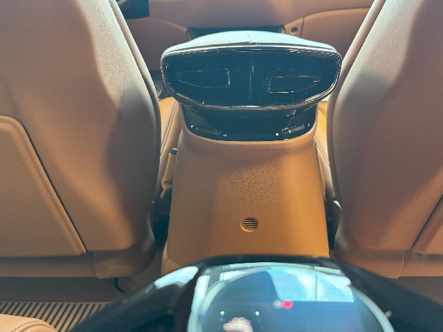 FERRARI PUROSANGUE 2025 Image 40