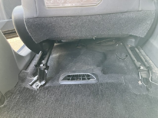 TOYOTA PRIUS ALPHA 2014 Image 24