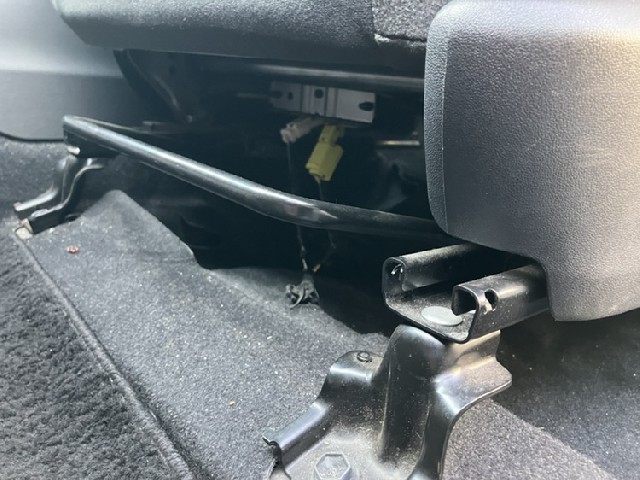 TOYOTA PRIUS ALPHA 2014 Image 25