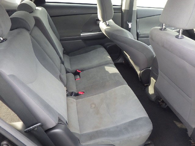 TOYOTA PRIUS ALPHA 2014 Image 26