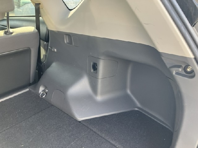 TOYOTA PRIUS ALPHA 2014 Image 27