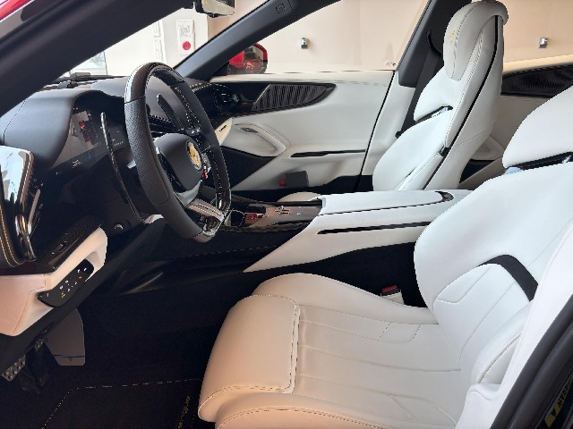 FERRARI PUROSANGUE 2025 Image 26