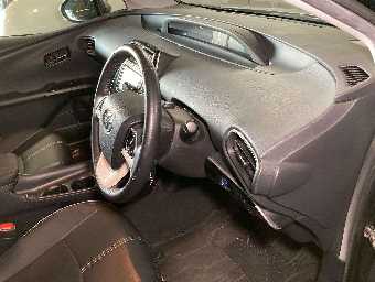 TOYOTA PRIUS 2018 Image 5