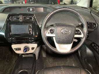 TOYOTA PRIUS 2018 Image 6