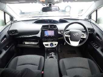 TOYOTA PRIUS 2018 Image 3