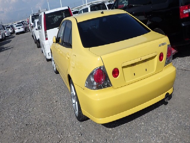 TOYOTA ALTEZZA 1998 Image 19