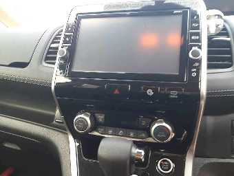 NISSAN SERENA 2019 Image 10