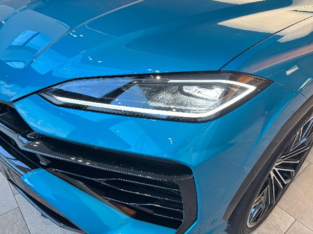 LAMBORGHINI URUS 2025 Image 19