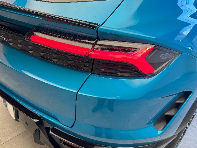 LAMBORGHINI URUS 2025 Image 20