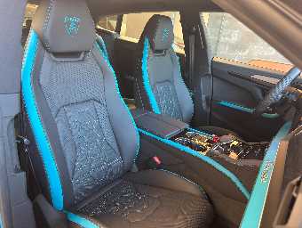 LAMBORGHINI URUS 2025 Image 25