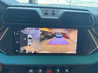 LAMBORGHINI URUS 2025 Image 35