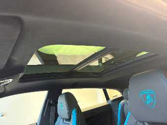 LAMBORGHINI URUS 2025 Image 43