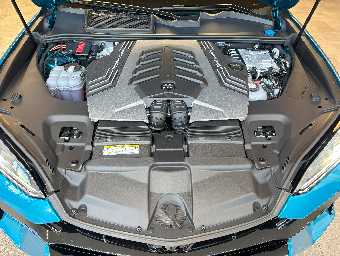 LAMBORGHINI URUS 2025 Image 44