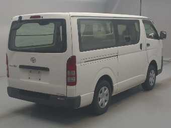 TOYOTA REGIUSACE 2017 Image 2