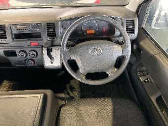 TOYOTA REGIUSACE 2017 Image 6