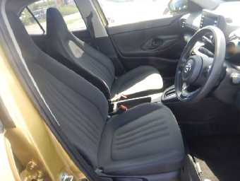 TOYOTA YARIS CROSS 2022 Image 13