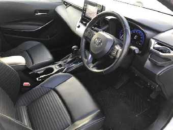 TOYOTA COROLLA TOURING 2020 Image 3