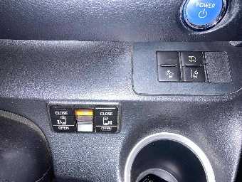 TOYOTA SIENTA 2017 Image 12