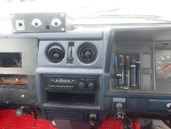 TOYOTA HIACE TRUCK 1986 Image 8