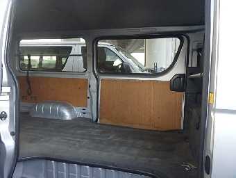 TOYOTA HIACE 2012 Image 11