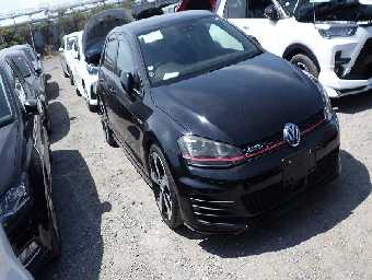 VOLKSWAGEN GOLF GTI 2014 Image 2