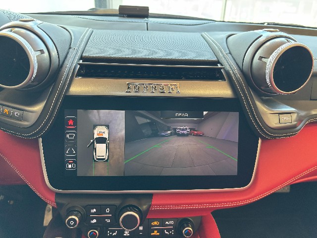 FERRARI GTC4 LUSSO 2020 Image 38