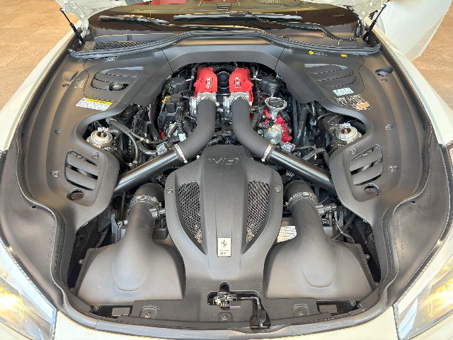 FERRARI GTC4 LUSSO 2020 Image 46