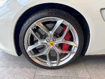 FERRARI GTC4 LUSSO 2020 Image 9