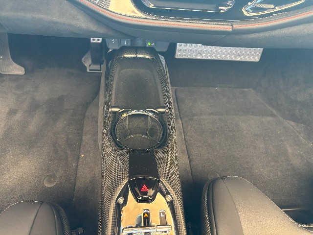 FERRARI SF90 SPIDER 2023 Image 40