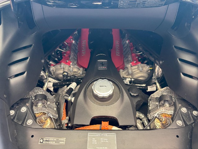 FERRARI SF90 SPIDER 2023 Image 44