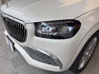 MERCEDES MAYBACH GLS 2023 Image 13