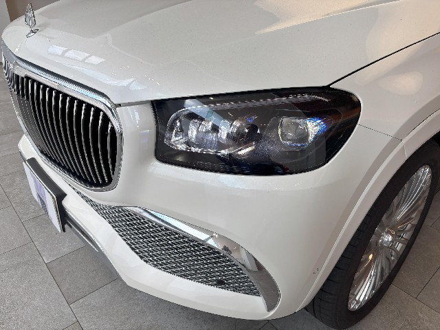 MERCEDES MAYBACH GLS 2023 Image 19