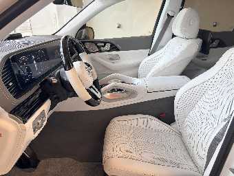 MERCEDES MAYBACH GLS 2023 Image 16