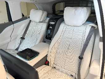 MERCEDES MAYBACH GLS 2023 Image 21
