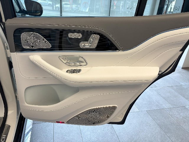 MERCEDES MAYBACH GLS 2023 Image 36