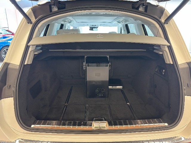 MERCEDES MAYBACH GLS 2023 Image 37