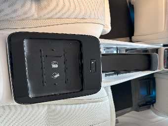 MERCEDES MAYBACH GLS 2023 Image 47