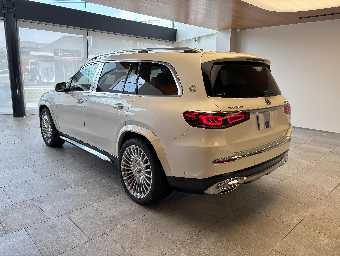 MERCEDES MAYBACH GLS 2023 Image 7