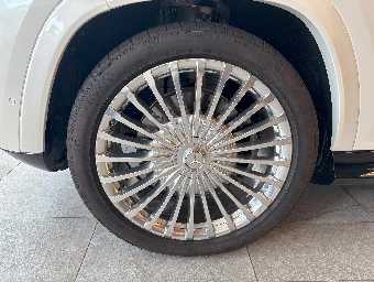 MERCEDES MAYBACH GLS 2023 Image 9