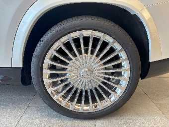 MERCEDES MAYBACH GLS 2023 Image 10